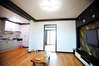 Grand Blue Pension