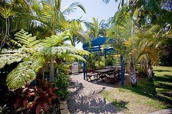 Tin Can Bay Motel