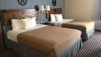 Atria Hotel And Rv Mcgregor