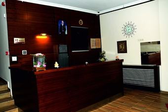 Hill River Hotel