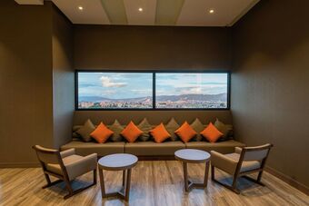 Hotel Hampton By Hilton Bogota Airport