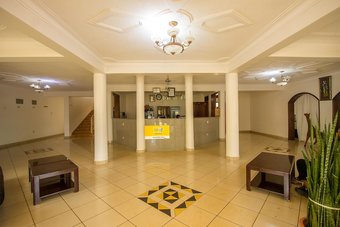 Golden Tripod Hotel