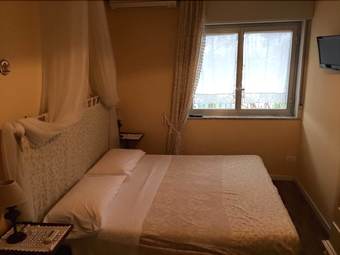 B&B Xenia
