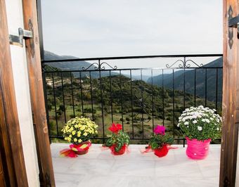 Hotel Tefthis