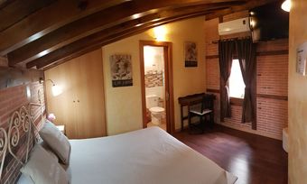 Hostal Segovia