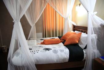 Sunshine Hotel