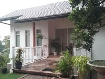 Hotel Bee View Home Stay