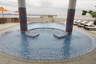 Hotel Elbo Suites