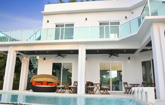 Green View Villas
