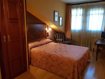 Hotel Cotiella