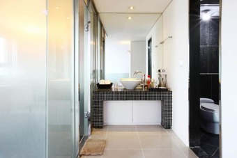 Q Hotel