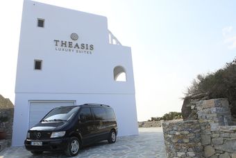 Bed & Breakfast Theasis Luxury Suites