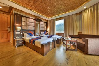 Hotel Village Walk