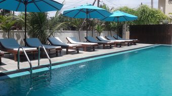 Hotel Beach Inns Holiday Resort