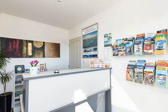 Sunseeker Cottages Motel