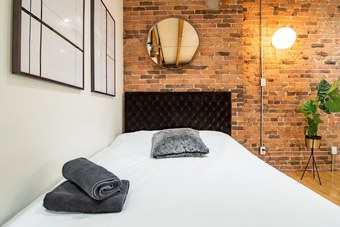 Apartamentos 1858 Upscale Lofts In Old Montreal By Nuage
