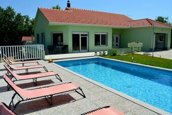 Holiday House 4m