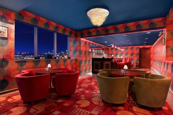 Hotel Ramada Plaza By Wyndham Gence