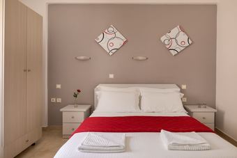 Bed & Breakfast John Akroyiali Rooms