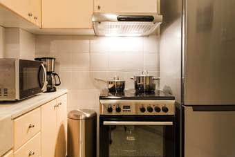 Charming Acropolis Metro Apartment