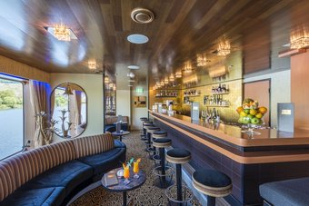 Hotel River B�r
