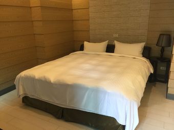 823-tourist Hotel