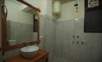 Hotel Jibhi Cottage