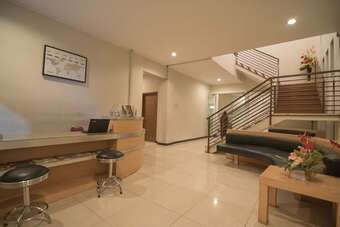 Hotel Reddoorz @ Sersan Bajuri Atas