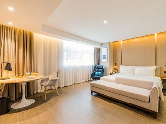 Atour Hotel Time Square Lianyungang