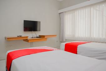 Hostal Oyo 1107 Rossan Villa