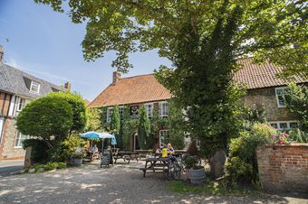 Hotel The Bull Inn