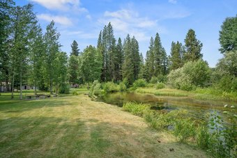 Cabana Crater Lake Resort