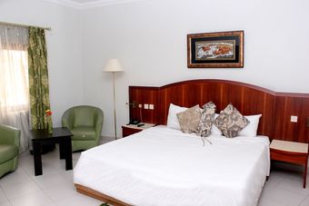 Damgrete Royal Hotel