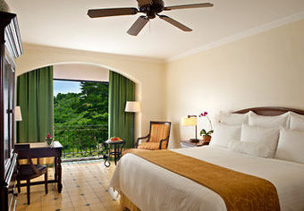 Hotel Los Sue�os Marriott