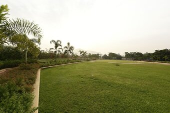 Hotel Uks Resort