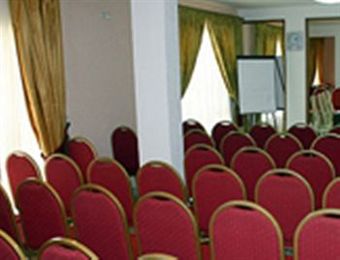 Hotel Serena Palace