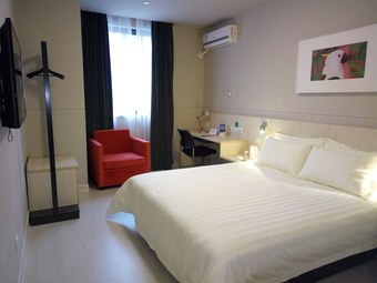 Hotel Jinjiang Inn Shanghai Fengxian Nanqiao Road