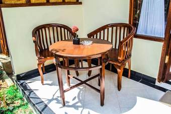 Hotel Ratu Cottages