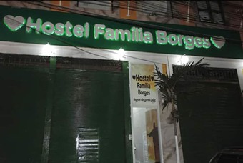 Hostal Hostel Familia Borges
