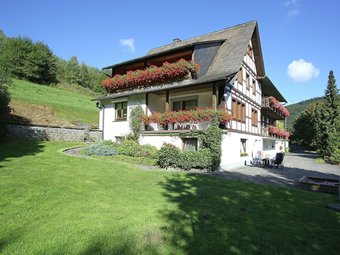 Charming Apartment With Balcony, Garden,bbq, Parking,heating