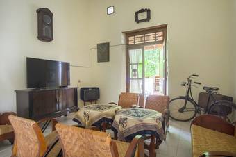 Hotel Reddoorz @ Letjend S.parman Pacitan