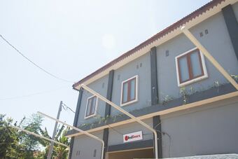 Hotel Reddoorz Syariah Near Untag Banyuwangi 2