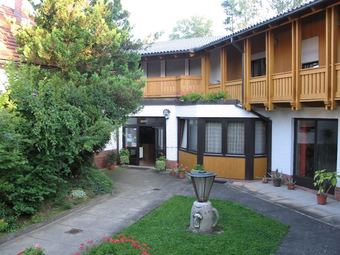 Hotel Landgasthof Zur Schw�rzenburg - Familie Zwicknagl