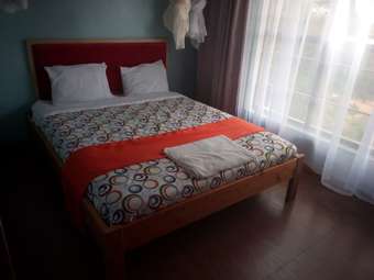 Thorn Tree Hotel
