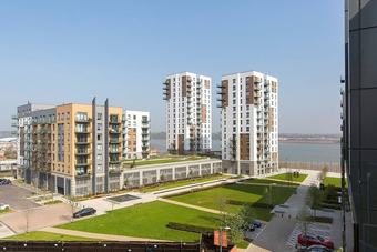 Pier Apartment 2