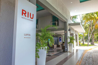 Hotel Riu Lupita