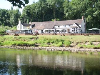 Posada Half Moon Jackfield