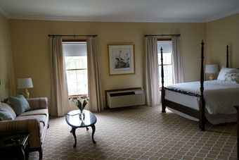 Hotel Le Chambord At Curry Estate