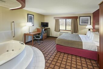 Hotel Americinn By Wyndham Burlington