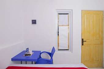 Hotel Reddoorz Near Stan